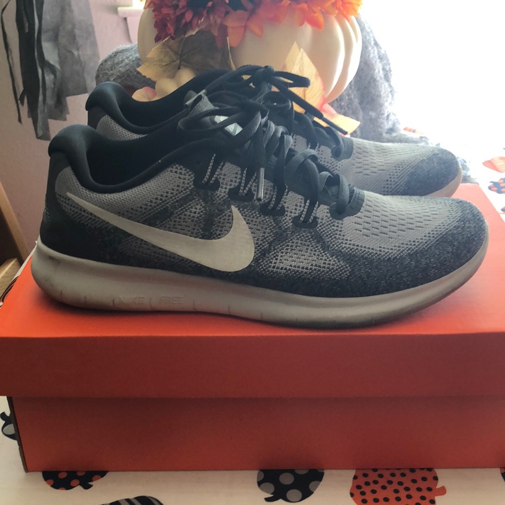 Nike  shoes